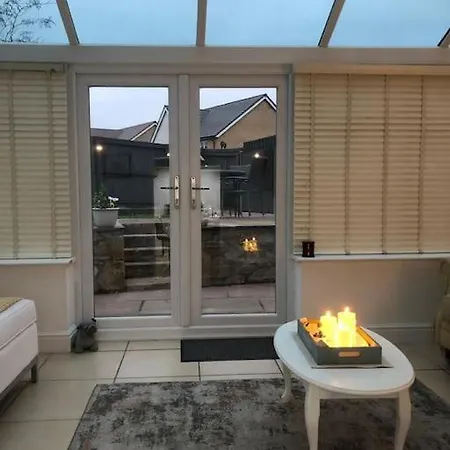 Cosy Nr Whalley *