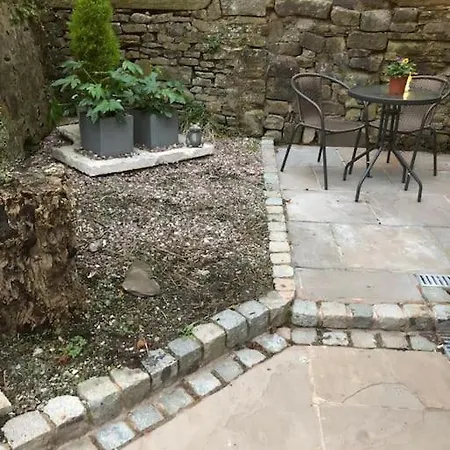 Cosy Nr Whalley * Barrow-in-Furness