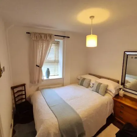 Cosy Nr Whalley * Barrow-in-Furness