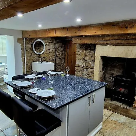 Cosy Nr Whalley Barrow-in-Furness